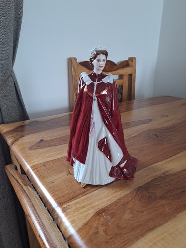 Royal worcester queen - royal,