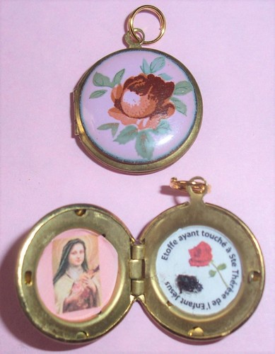 Saint therese lisieux relic - therese, of