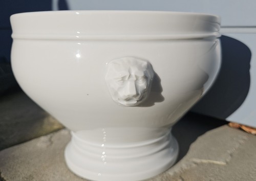 Pillivuyt french large lions - french,
