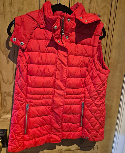 Joules warm welcome - a,