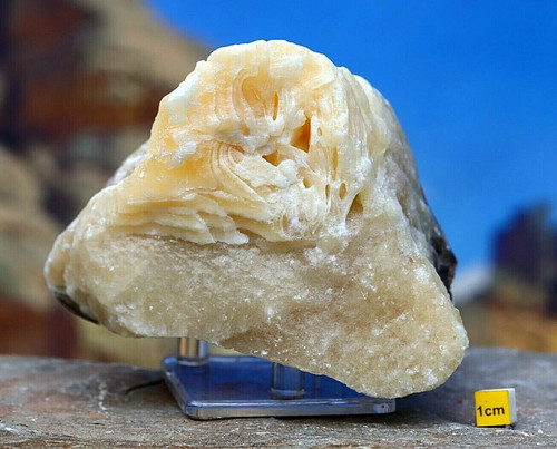 Yellow banded calcite - -, large