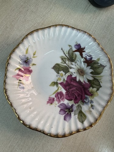 Small elizabethan - small,