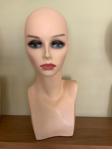 Mannequin head female - head,