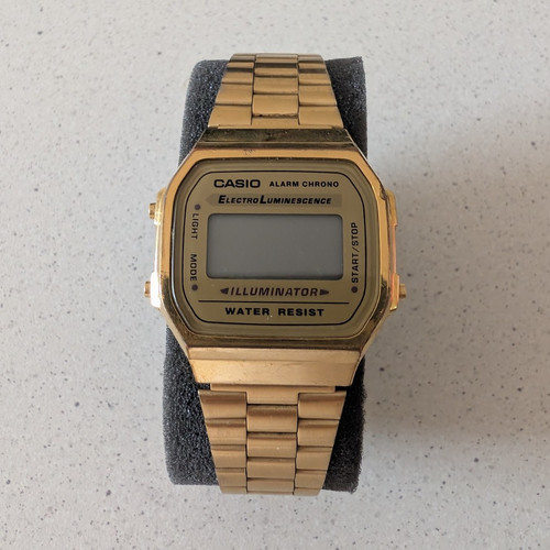 Casio illuminator digital gold - digital,