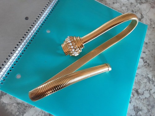 Vintage gold tone - tone, metal
