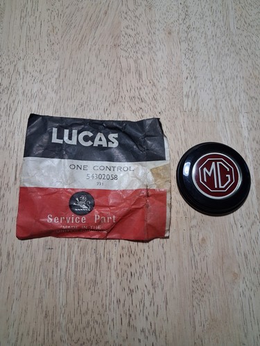 Mgb steering wheel centre - wheel,