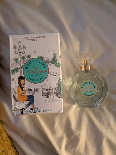 Jeanne arthes balade paris - jeanne,