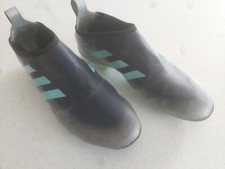 Adidas glitch Outer Skin Size