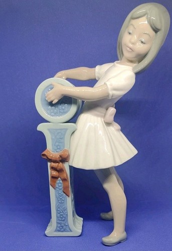 Lladro 5147 school girl letter - lladro,