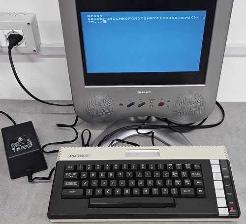 Atari 600 - , xl