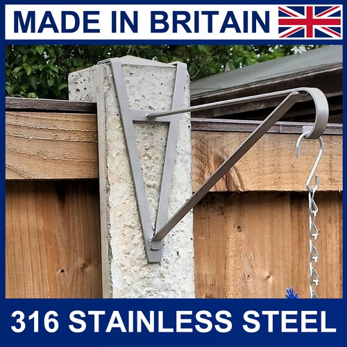 Concrete post hanging basket