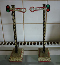 TWO O/1 GAUGE GERMANY bub ? RAILWAY SIGNALS 270MM HIGH