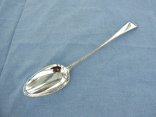 AN ANTIQUE STERLING SILVER