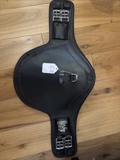 Fairfax Short Stud Girth 26