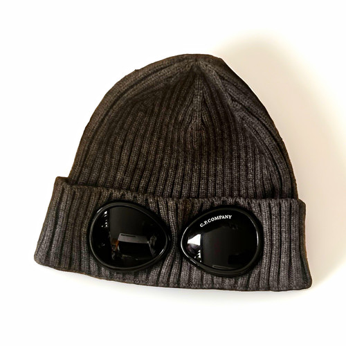 Company grey knit beanie - c.p.,