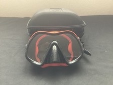 Atomic Aquatics Venom Frameless Dive Mask