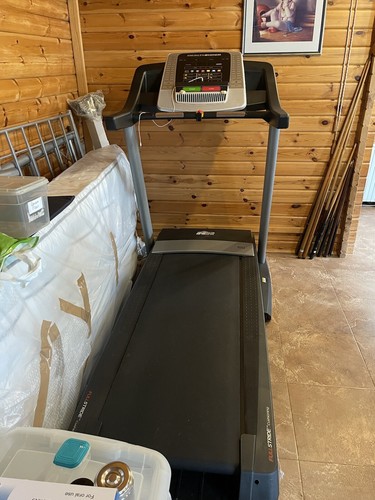 Health rider treadmill - rider,