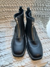 VERY  BLACK  ZIP CHELSEA ANKLE  BOOTS SZ 6