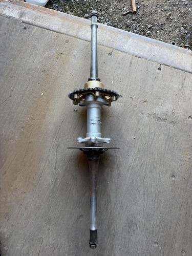 Yamaha tri rear axel - yamaha,