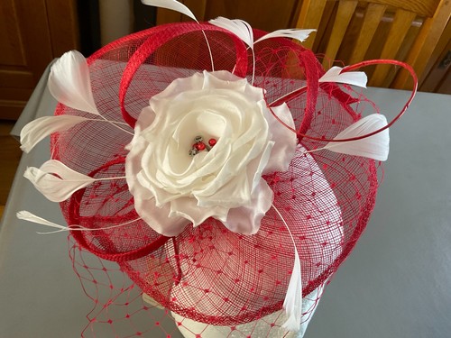 Ladies fascinator colour red - ladies,