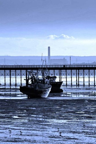 Fishing boat southend sea - boat, on