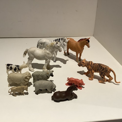 Vintage 1970 britains - vintage,