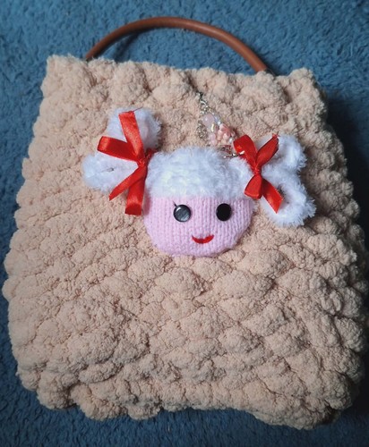 Hand made chunky little - hand,