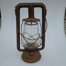 DIETZ VINTAGE PARAFFIN MONARCH HURRICANE LAMP