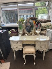 Louis XIV style Olympus kidney