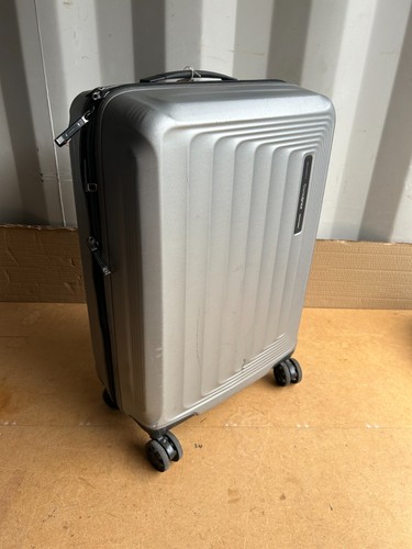 Samsonite nuon 55cm spinner - 2,