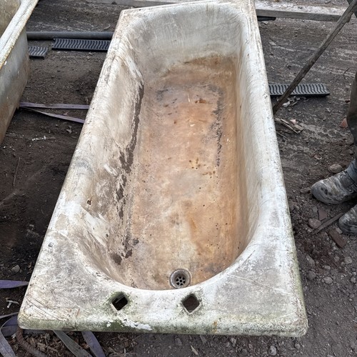 Heavy classic cast iron bath - cast,