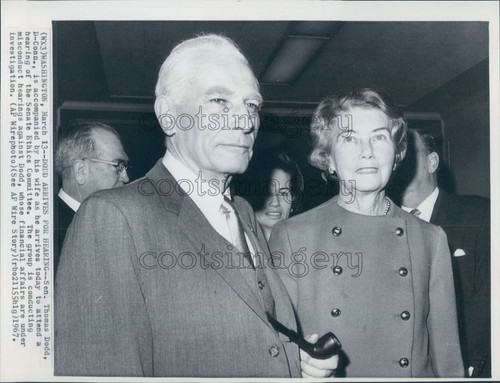 1967 press photo pipe smoking - 1967,
