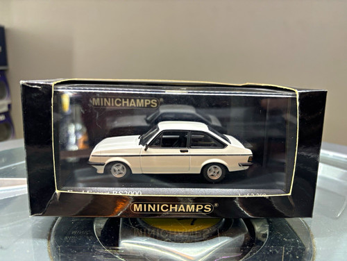 Minichamps 1975 ford escort - minichamps,