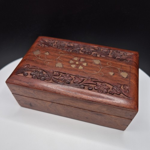 Carved wooden jewelry - carved, box