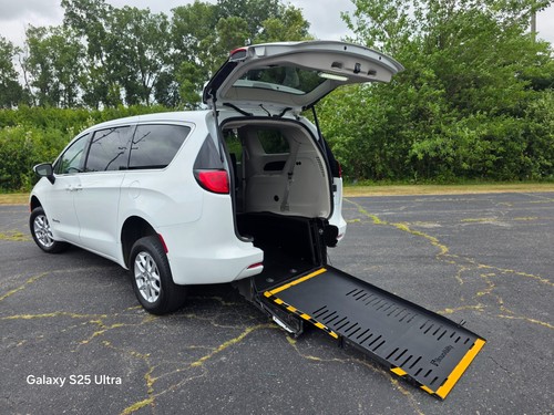 2023 chrysler pacifica sienna - chrysler,