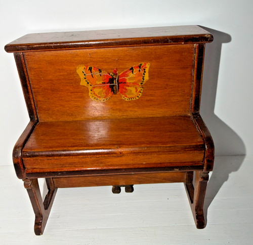 Vintage dollshouse 1930s - vintage,