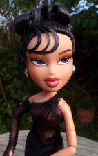 BRATZ DOLL KYLIE JENNER NIGHT EVENING GOWN WEAR COLLECTION FASHION DOLL