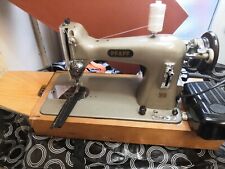 PFAFF 30 UPHOLSTERY SEMI INDUSTRIAL HESEWINGAVY DUTY MACHINE