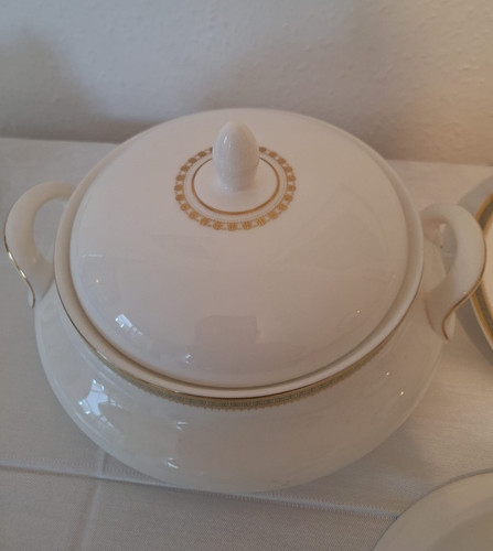 Royal doulton clarendon - royal, 'clarendon'