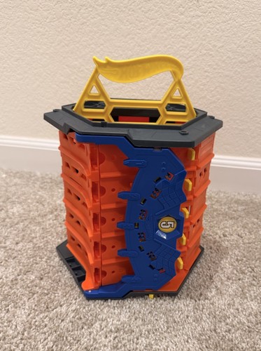 Hot wheels roll out raceway - hot,