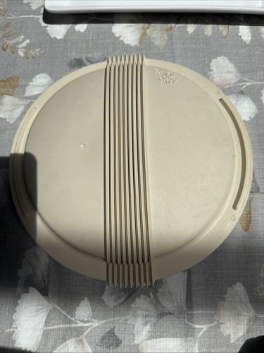 Pampered chef stoneware dish - pampered,