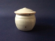 RICHARD BATTERHAM CREAM GLAZED