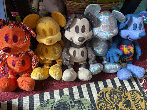 Disney store mickey - mickey, mouse