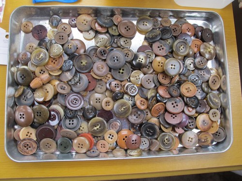 Job lot assorted buttons - lot,