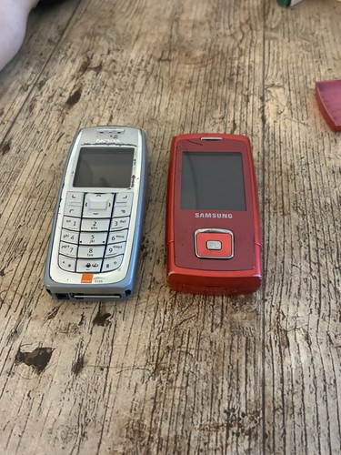 Vintage mobile phones - x,