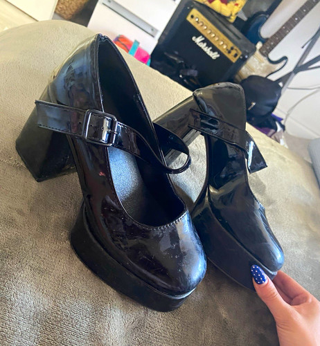 Vintage 90s style - , black