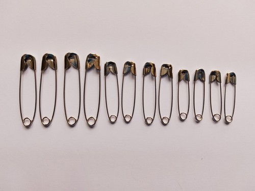 Safety pins silver - sizes, 28
