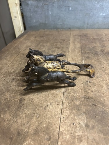 Antique old rare horse - rare, buggy