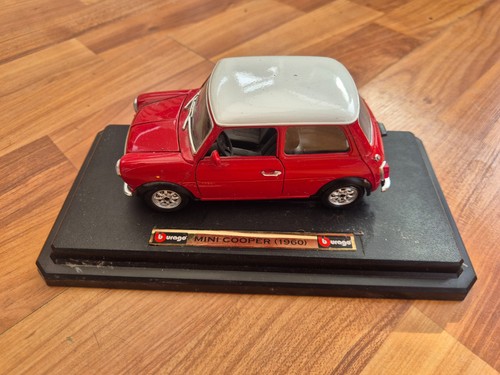 Scale burago classic 1960 - 1/24,