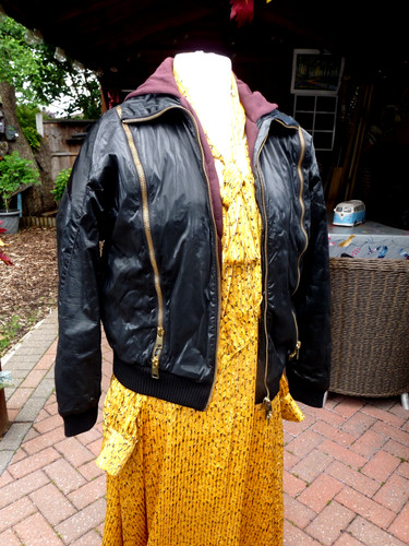 Rare diesel black gold label - rare,